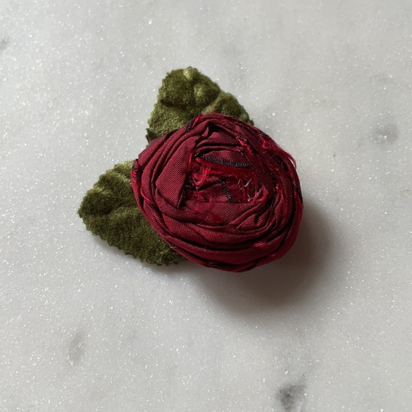Red Dupioni Silk Rose & Velvet Leaf Hair Clip - Picture 9 of 9